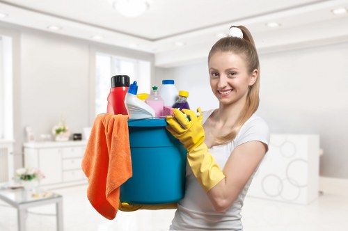 End of tenancy and deep cleaning support in central London